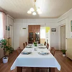 Vadkacsa Apartmanhaz Medencevel 扎马迪