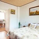 Vadkacsa Apartmanhaz Medencevel *