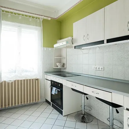 Vadkacsa Apartmanhaz Medencevel
