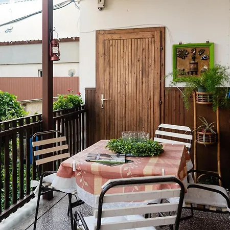 Vadkacsa Apartmanhaz Medencevel Zamardi