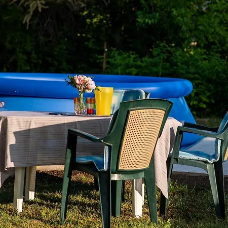Vadkacsa Apartmanhaz Medencevel *