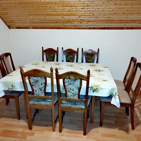 公寓 Vadkacsa Apartmanhaz Medencevel 扎马迪