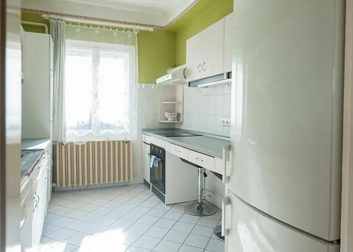 Vadkacsa Apartmanhaz Medencevel דירה