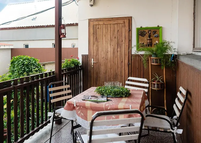Vadkacsa Apartmanhaz Medencevel זמראדי