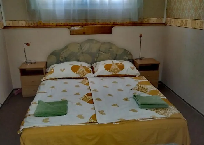 דירה Vadkacsa Apartmanhaz Medencevel *